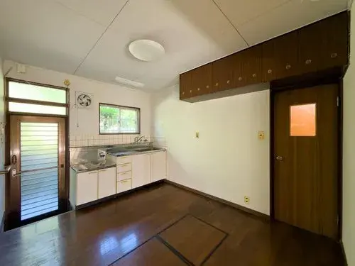 8DK Property Shimonoseki City Yamaguchi Prefecture (3)