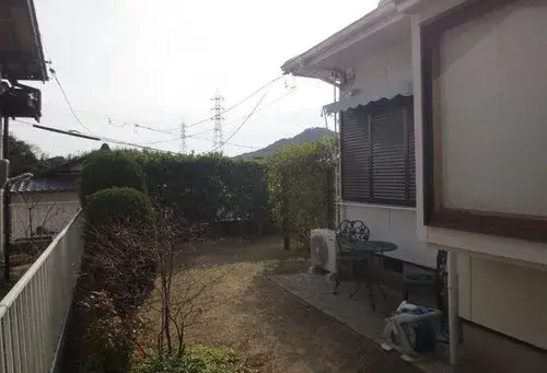 Slide 4