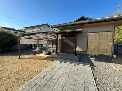 Akiya in 高松市
