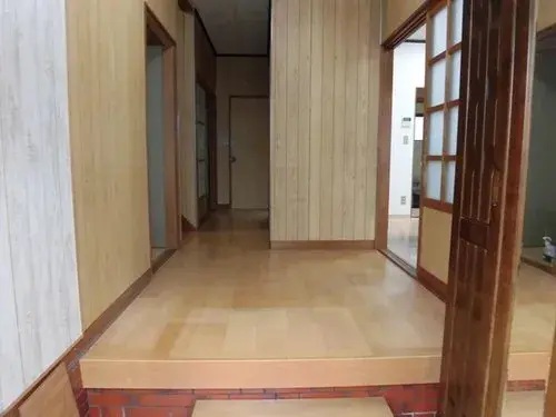 Slide 4
