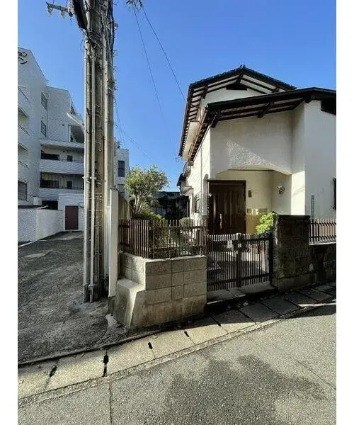 Akiya in Fukuoka