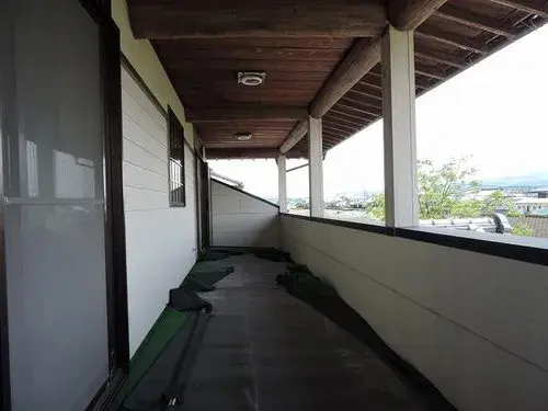 Slide 4