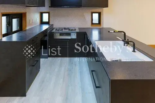 5LDK Property Naha City Okinawa Prefecture (12)