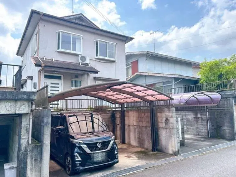 Akiya in Koka