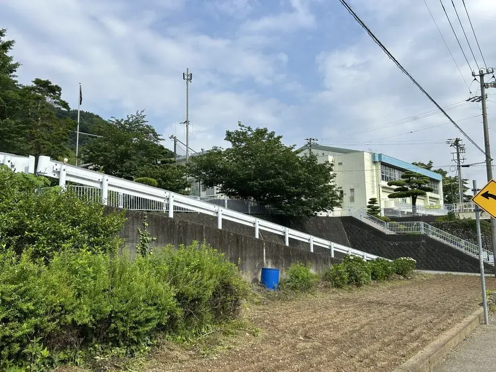 Slide 16