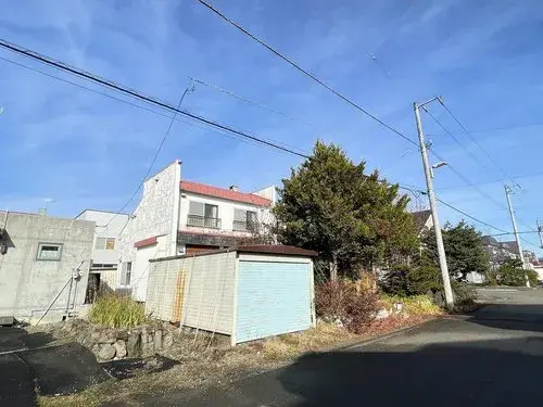 Akiya in Iwamizawa