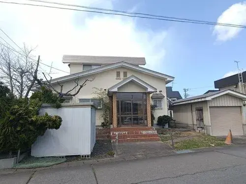 Akiya in Hirosaki