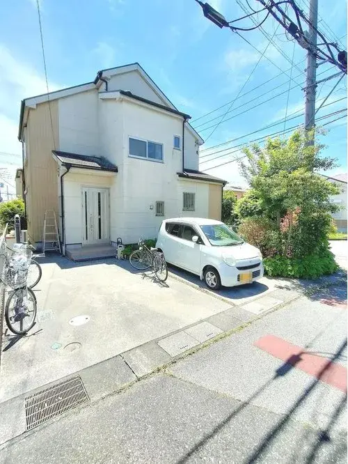 Akiya in Yoshikawa