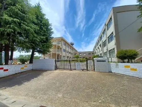 5LDK
松户市
千叶县 (5)