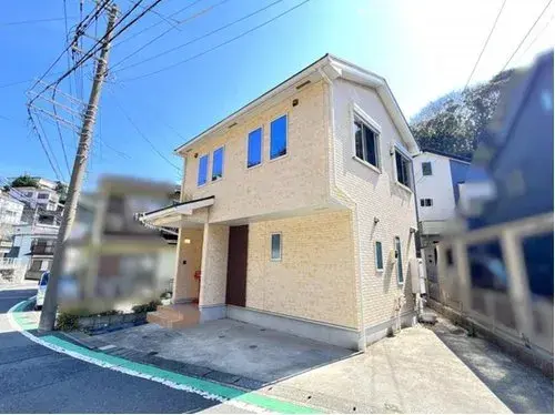 Akiya in Yokosuka