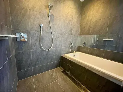 Kanagawa Prefecture Yokohama City 2 Bedroom Property (11)