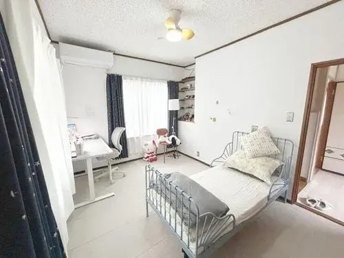 Two-Story House Yokosuka City Kanagawa Prefecture (3)