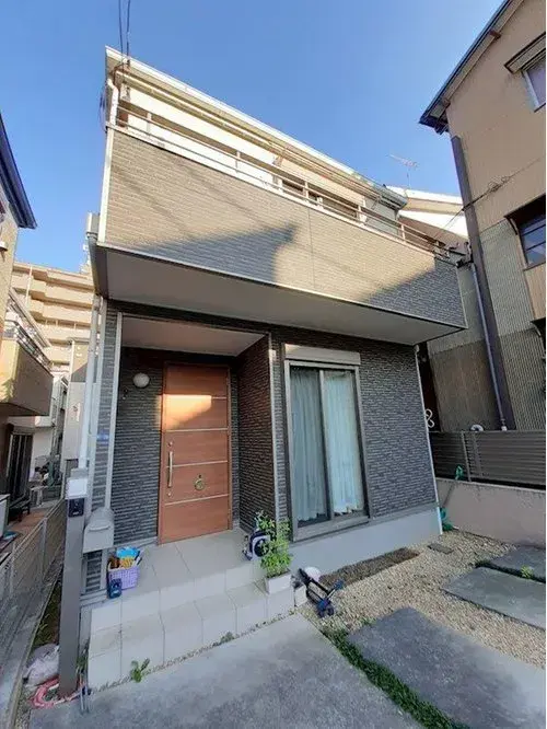 Akiya in Yokohama