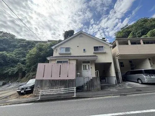 Akiya in Zushi