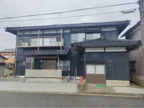 Akiya in 新潟市