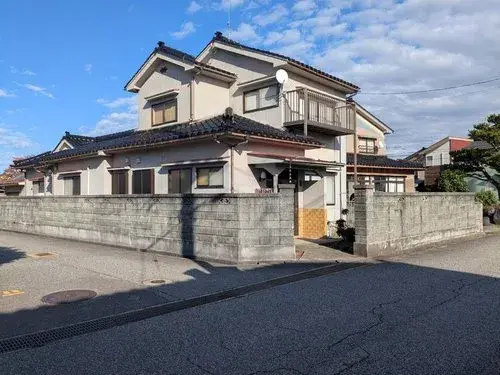 Akiya in Namerikawa