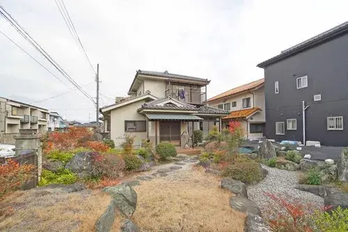 Akiya in Chuo