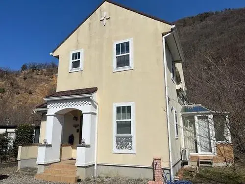 Akiya in Chikuma