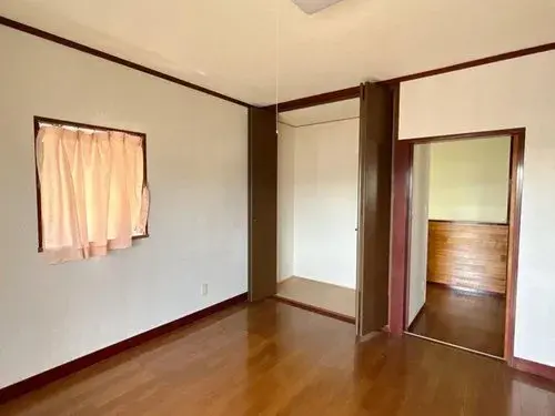 2-Story LDK House Ina City, Nagano Prefecture (4)