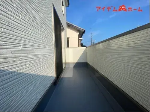 Slide 4