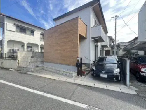 Akiya in Handa