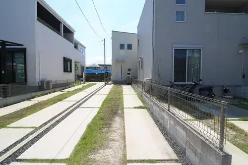 Slide 4