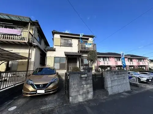Akiya in Chita