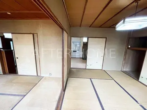 2-Story House Otsu City Shiga Prefecture (5)