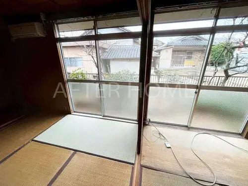 2-Story House Otsu City Shiga Prefecture (6)
