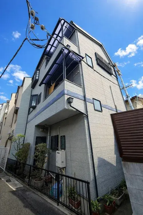 Akiya in Osaka