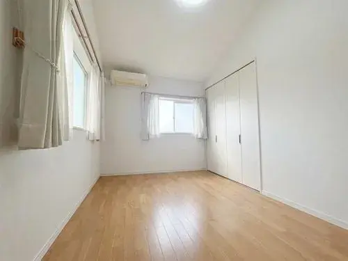 2-Story LDK 15+ Tatami Property Higashiosaka City Osaka Prefecture (3)