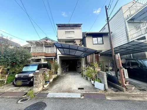 Akiya in Hirakata