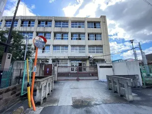 Недвижимость 3DK в городе Хигасиосака, префектура Осака (11)