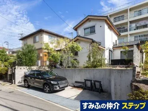 Akiya in Hirakata