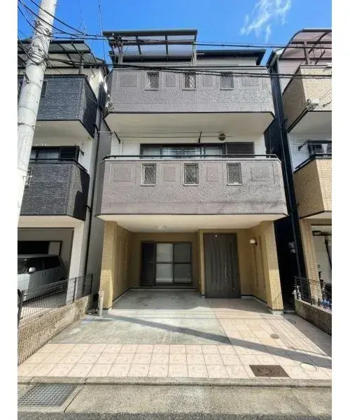 Akiya in 大阪市