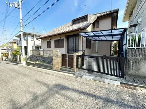 Akiya in Takatsuki