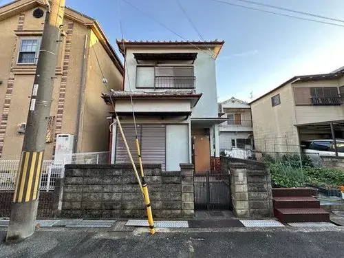 Akiya in Hirakata