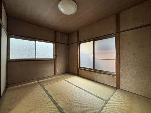 2-Story Building Kishiwada Osaka Prefecture (3)