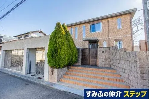 Akiya in Izumi