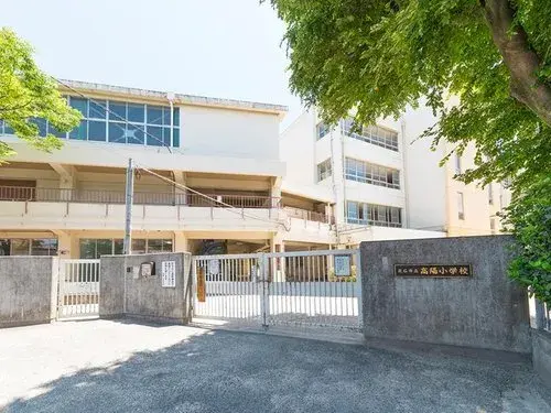 Akiya in Takaishi