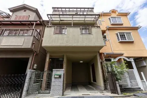 Akiya in Kashiwara