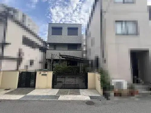 Akiya in Kobe