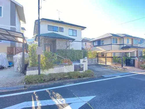 Akiya in Kobe