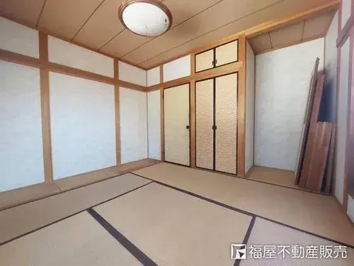 Casa de 3 plantas con Amplio Espacio de Almacenamiento Ciudad de Amagasaki Prefectura de Hyogo (5)