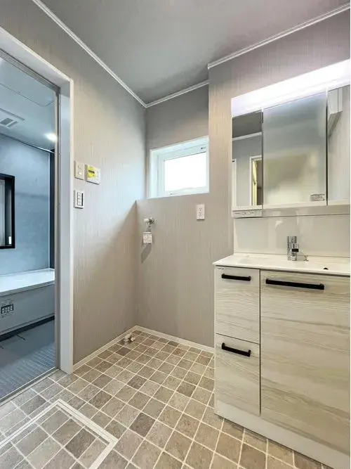 Hiroshima Prefecture Higashihiroshima City 4LDK Property (16)