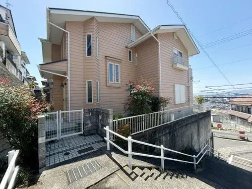 Akiya in Fuchu Town