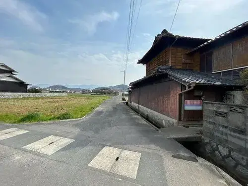 8DK+S
Propriété Ville de Sanuki Préfecture de Kagawa (4)