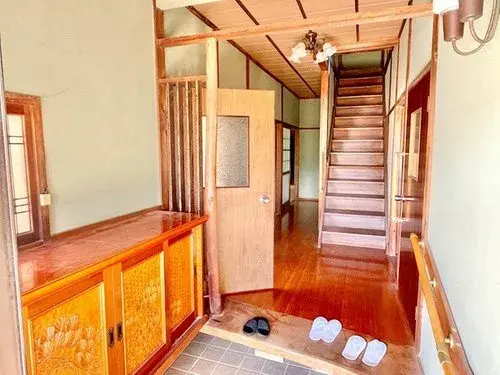 Ehime Prefecture Imabari City 10DK Property (9)