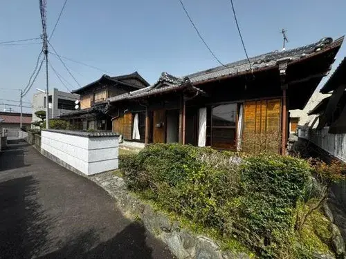 Akiya in Shikokuchuo