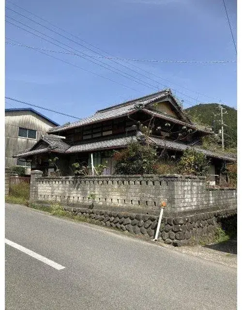 Akiya in Saijo
